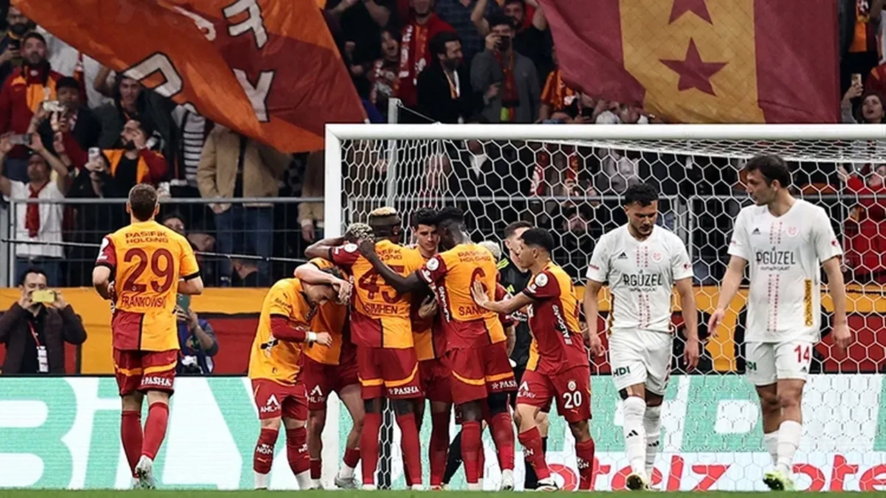 Antalyaspor-Galatasaray maçında kimler eksik, kimler cezalı ve sakat? Muhtemel ilk 11 açıklandı!