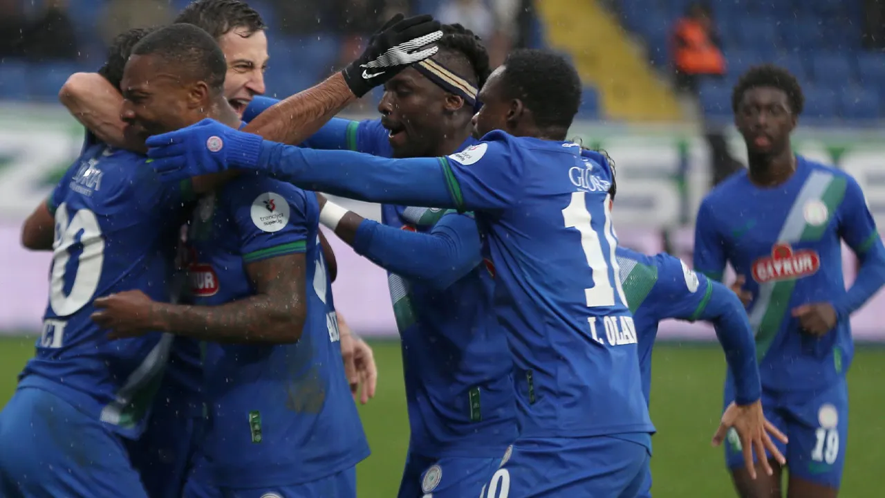 Çaykur Rizespor 3 puanı 3 golle kaptı