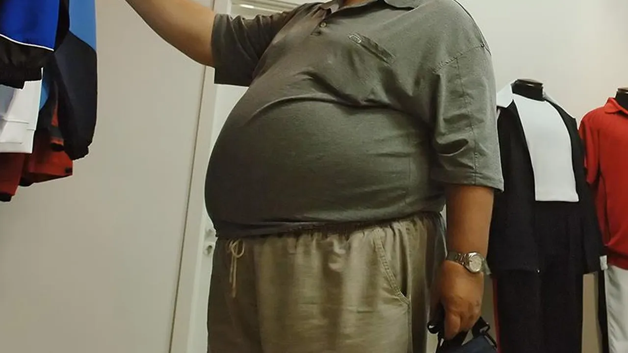 Fazla kilo karaciğeri vuruyor! 4 yetişkinden 1'i risk altında