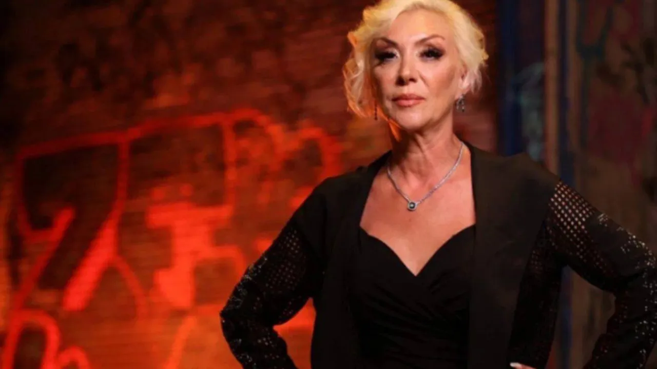 Güllü'nün kızı Tuğyan'a sitem dolu ses kaydı ortaya çıktı!