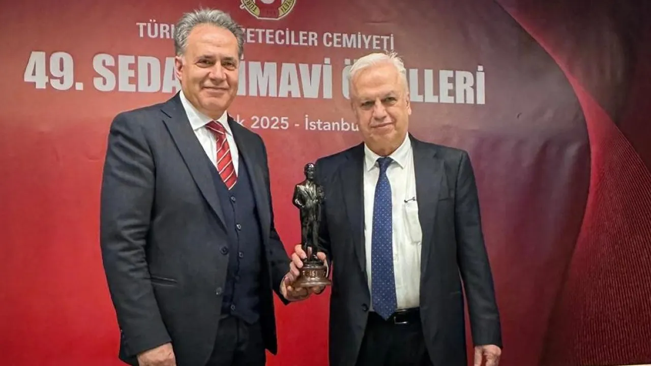 Malatya, Prof. Dr. Sezai Yılmaz’a verilen ödülle gururlandı