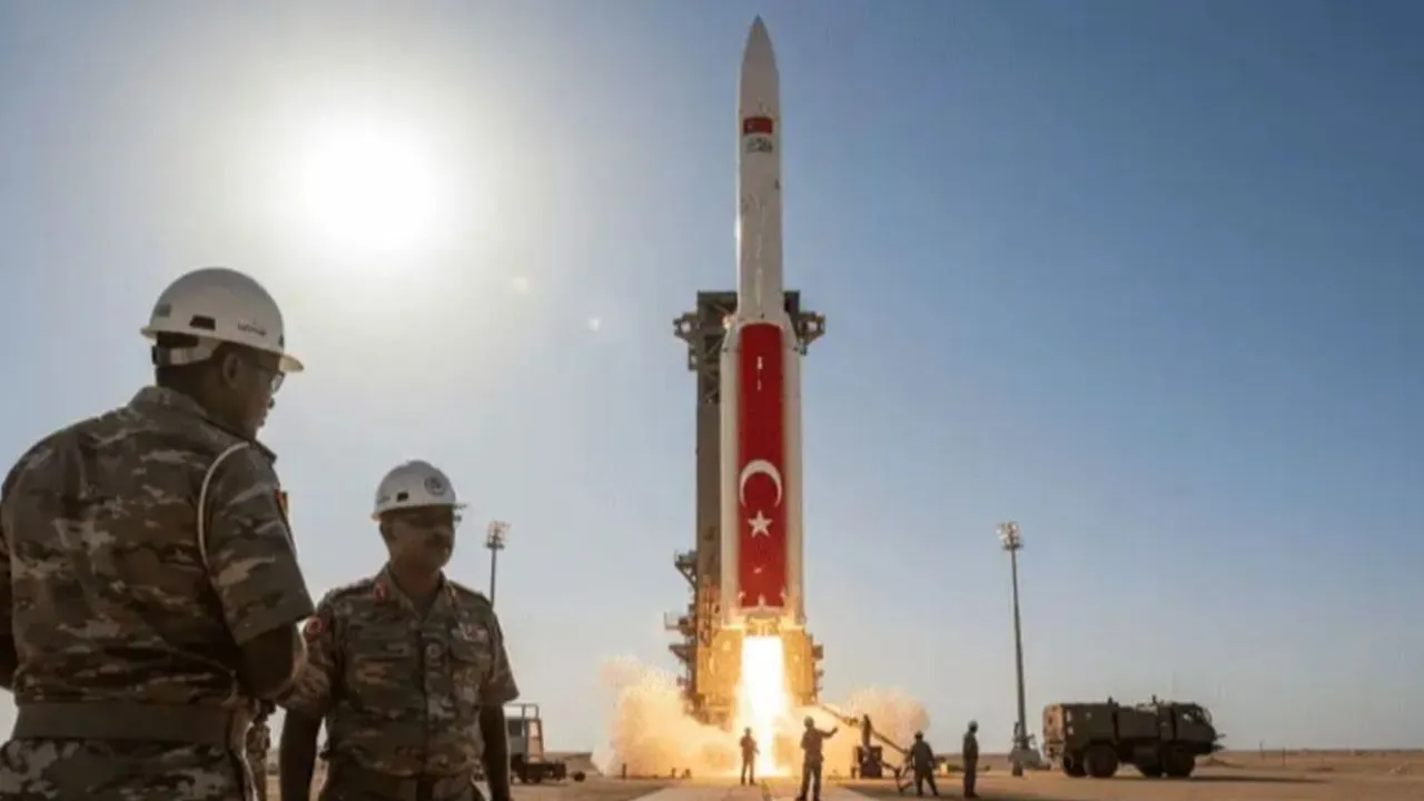 Selçuk Bayraktar duyurdu, dünya basını radarına aldı: Türkiye’nin 30 km’lik uzay limanı nerede?