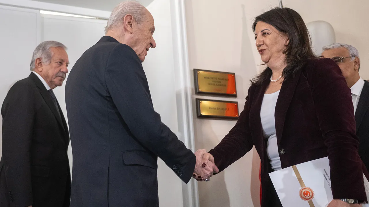 Süreçte ikinci aşamaya geçildi! DEM'den Bahçeli'ye ziyaret