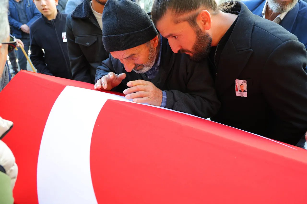 Terhis olduktan 5 gün sonra can verdi! Türk bayrağı altında son veda
