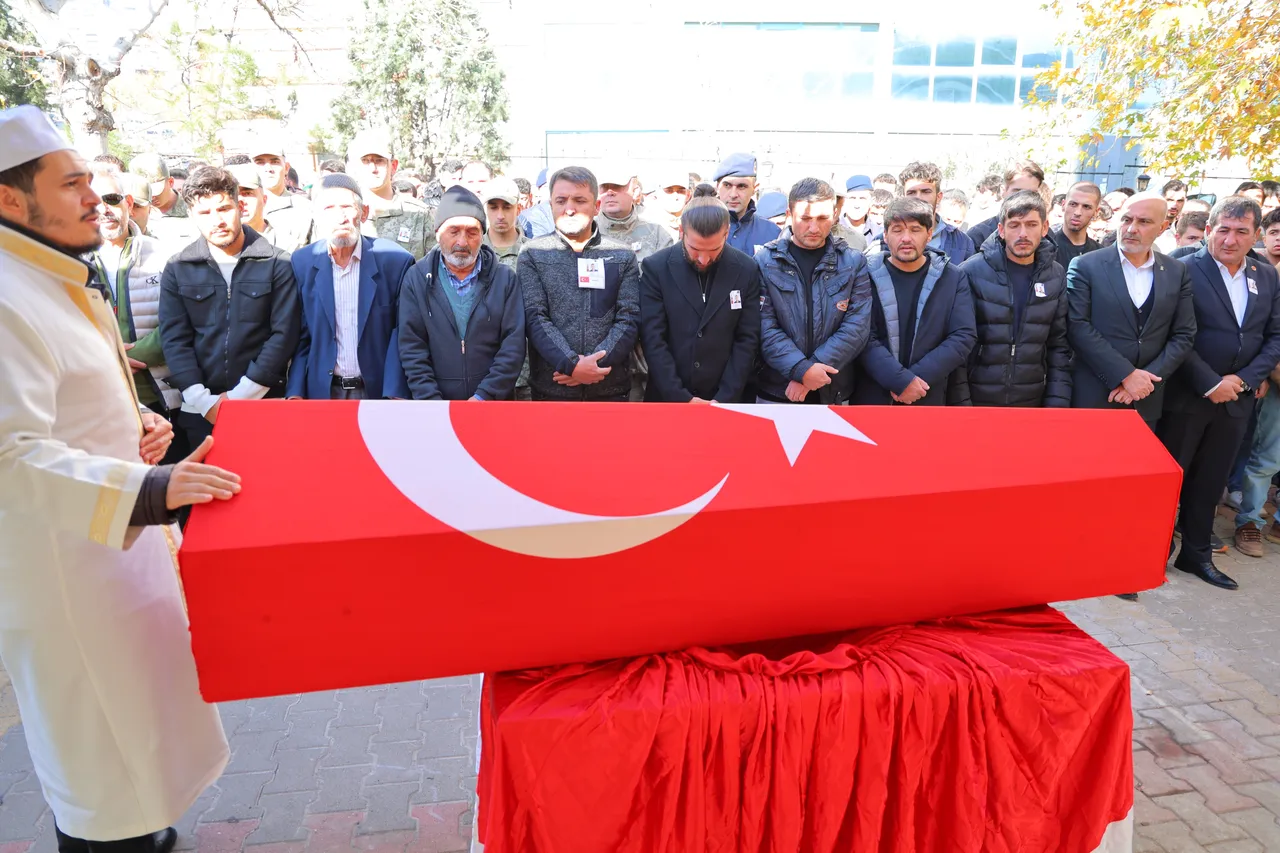 Terhis olduktan 5 gün sonra can verdi! Türk bayrağı altında son veda