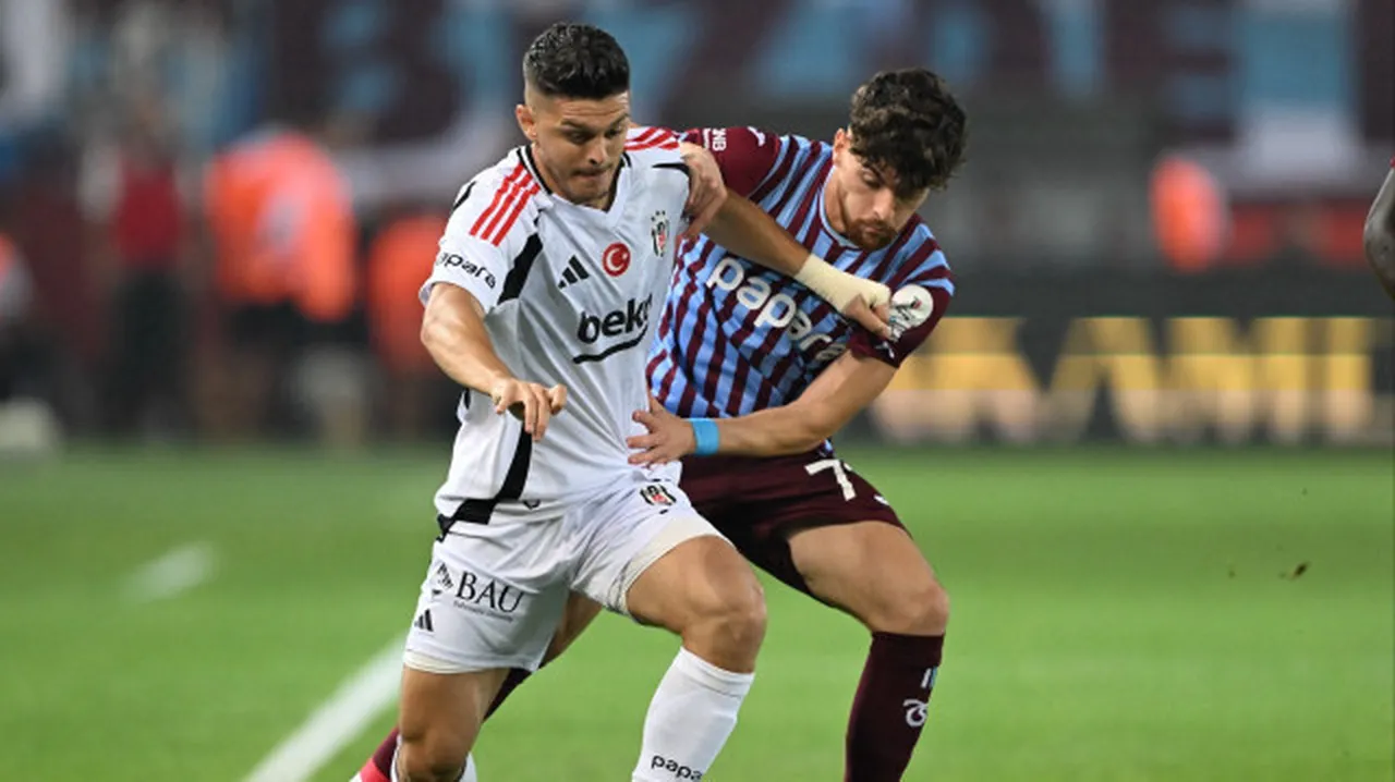 Trabzonspor Beşiktaş maçı ne zaman, derbi hangi kanalda canlı yayınlanacak? İlk 11 merakla bekleniyor!