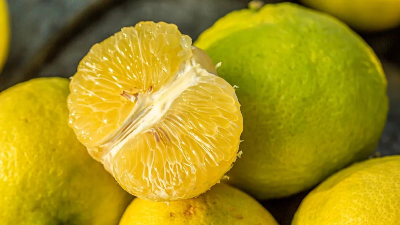 Türkiye'de sadece Antalya'da üretiliyor: Pomelo nedir, faydaları neler?
