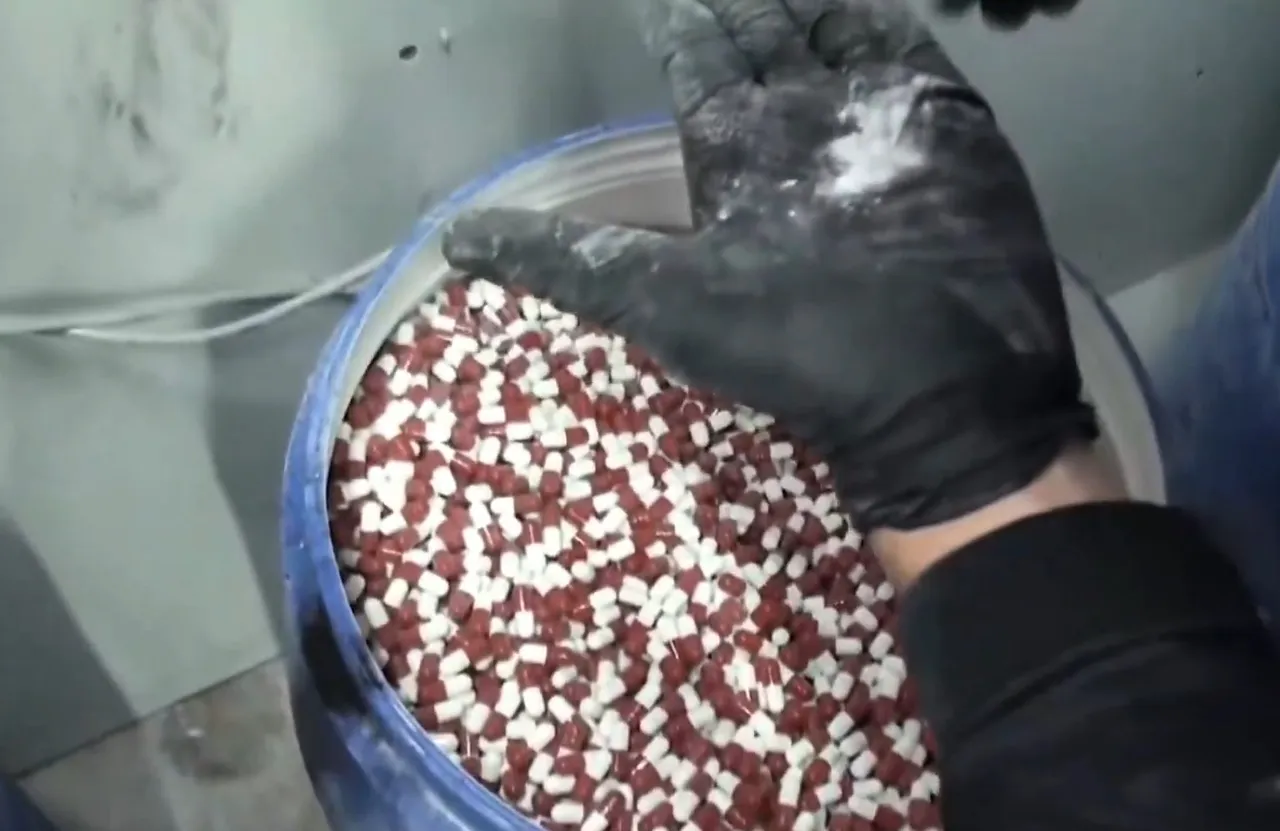 Yerlikaya duyurdu! İstanbul ve İzmir'de 6 milyon uyuşturucu hap ele geçirildi