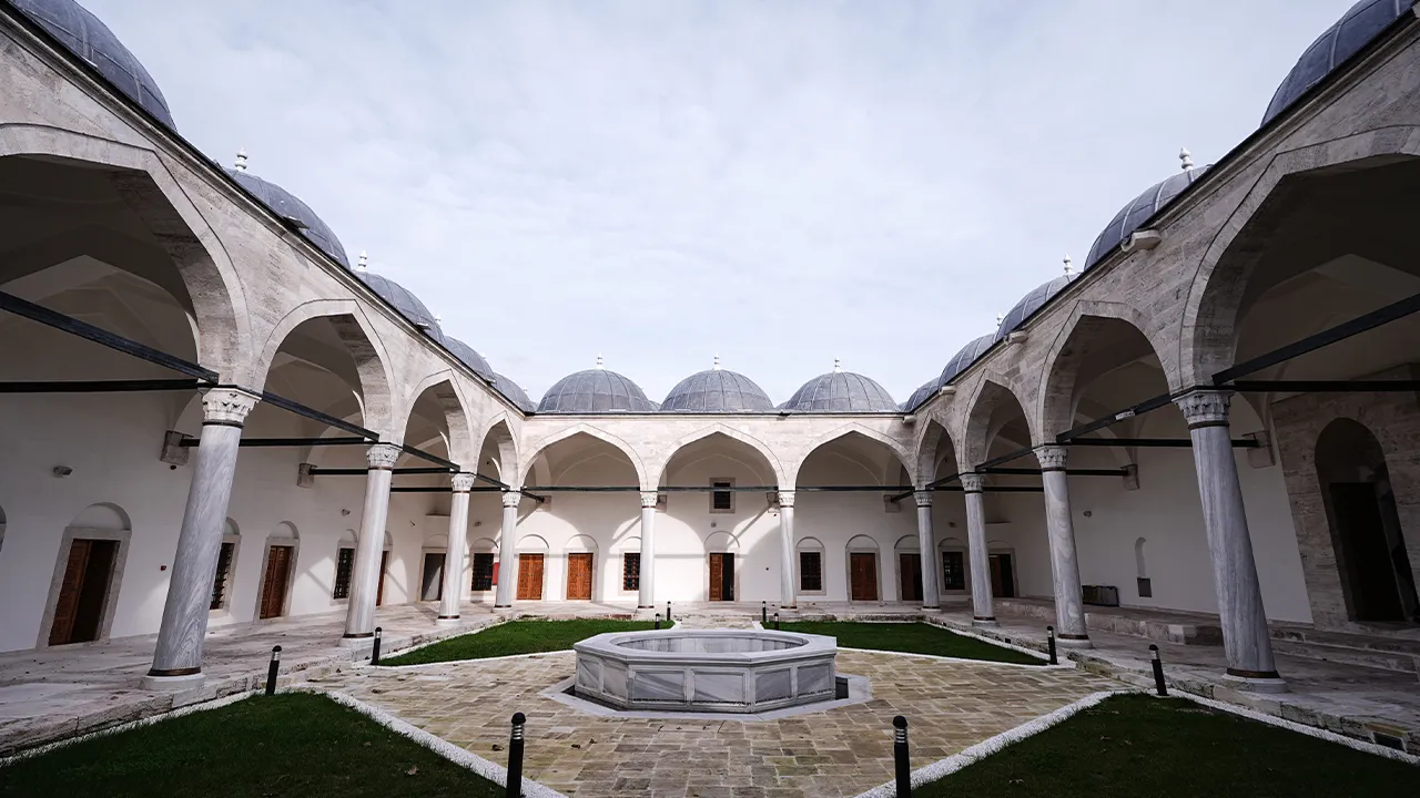 Anadolu şefkati ruha dokunacak: Osmanlı’nın şifa merkezi geri döndü