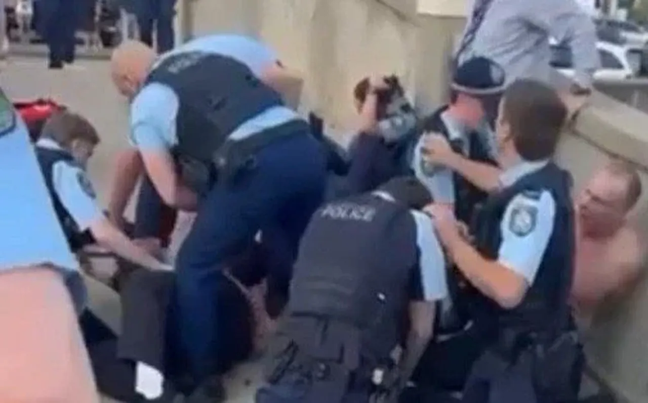 Avustralya'nın başkenti Sidney'de silahlı saldırı! Çok sayıda ölü ve yaralı var