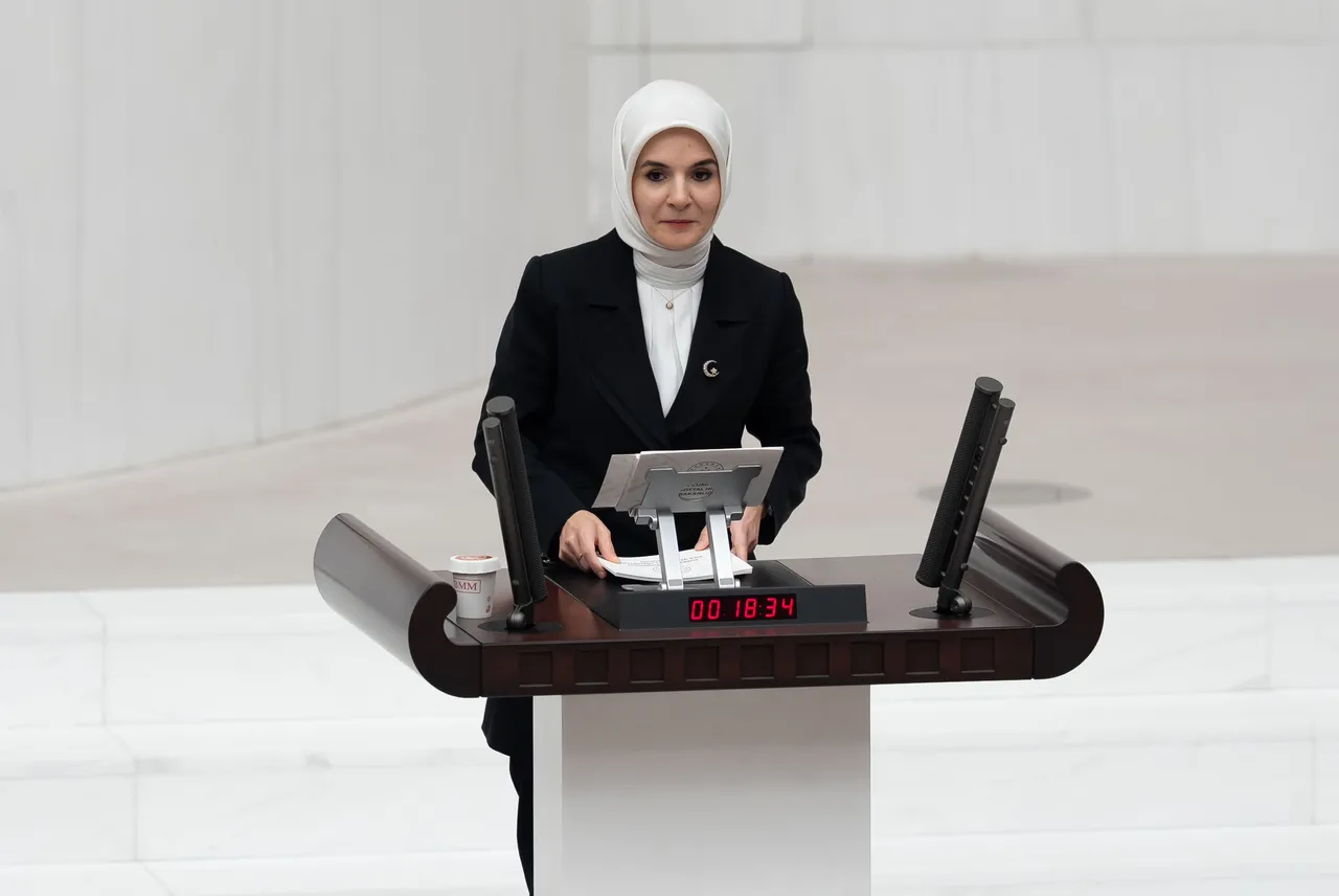 Aile ve Sosyal Hizmetler Bakanı Mahinur Özdemir Göktaş