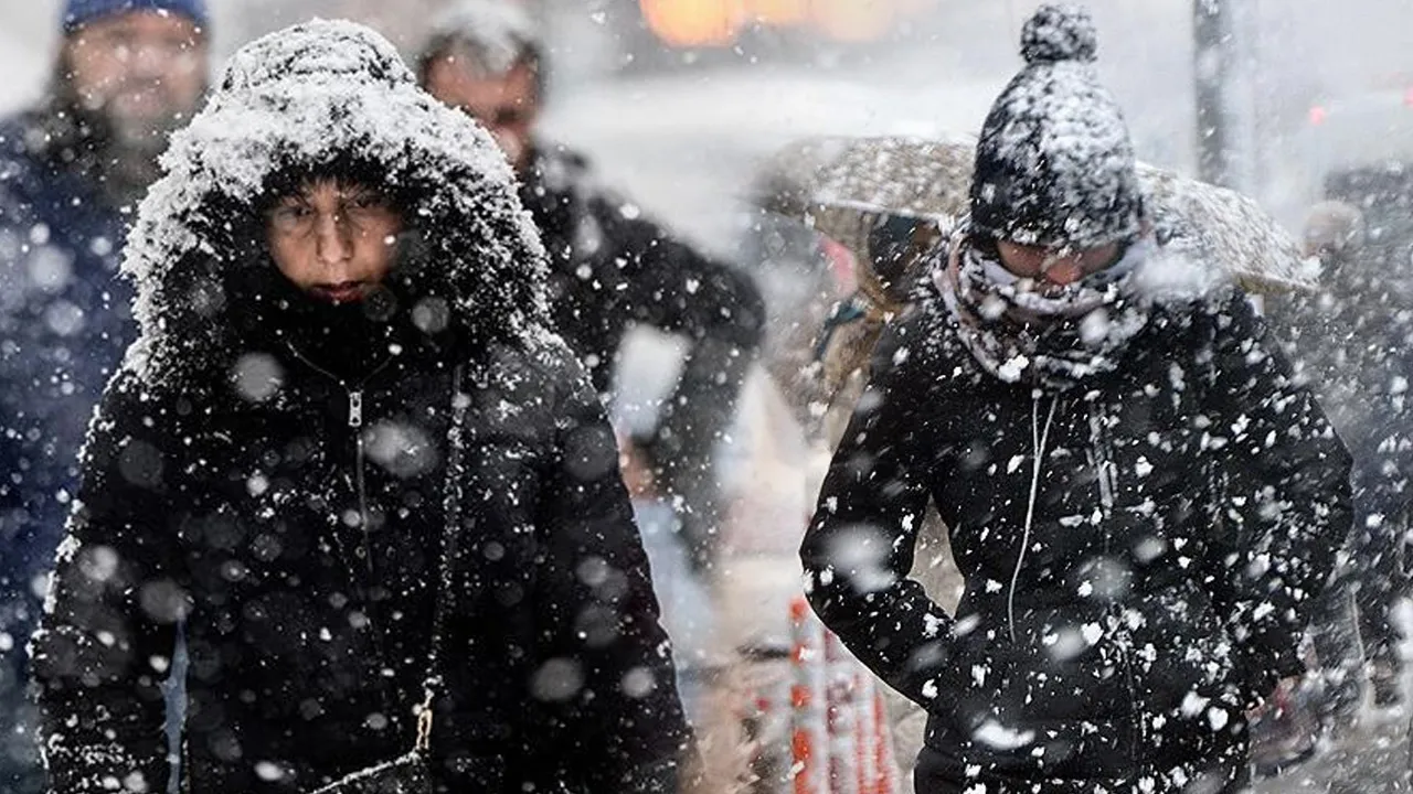 Meteoroloji gün verdi! 18 kente kuvvetli kar geliyor