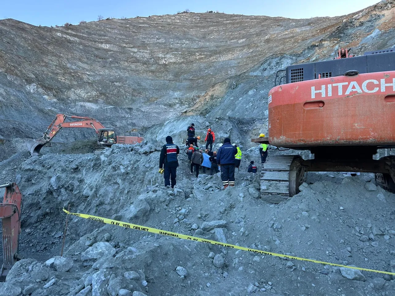 Sivas'ta göçük altında kalan şantiye müdürünün cansız bedeni 28 gün sonra bulundu