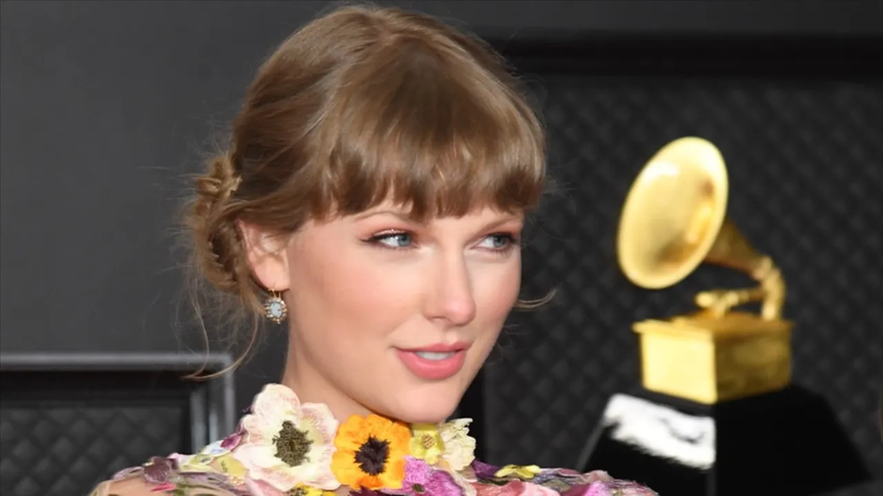 Taylor Swift çalışanlarına 8.3 milyar TL dağıttı: Gözyaşları sel oldu!