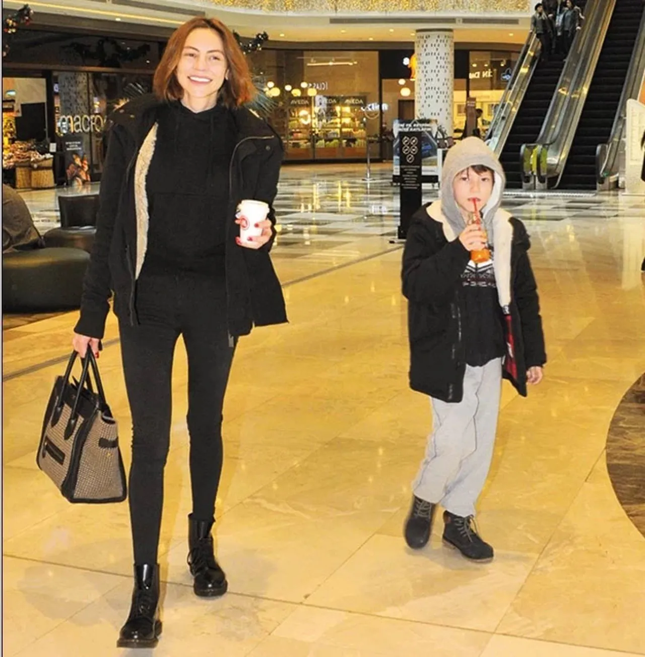 Günay Musayeva ve oğlu Cihangir