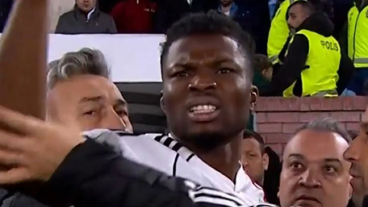 Trabzonspor - Beşiktaş derbisinde tansiyon yükseldi: Kırmızı gördü, çılgına döndü