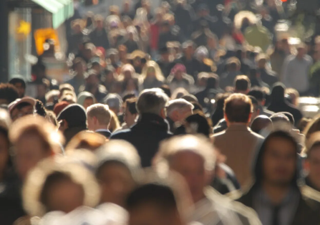 İngiltere'de milyonlarca Müslüman vatandaşlıktan çıkarılabilir! Yetkililer uyardı