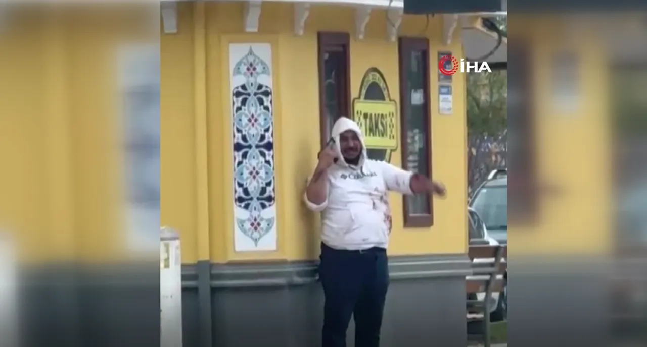 Başına silah dayadı, taksi durağından çıkmadı