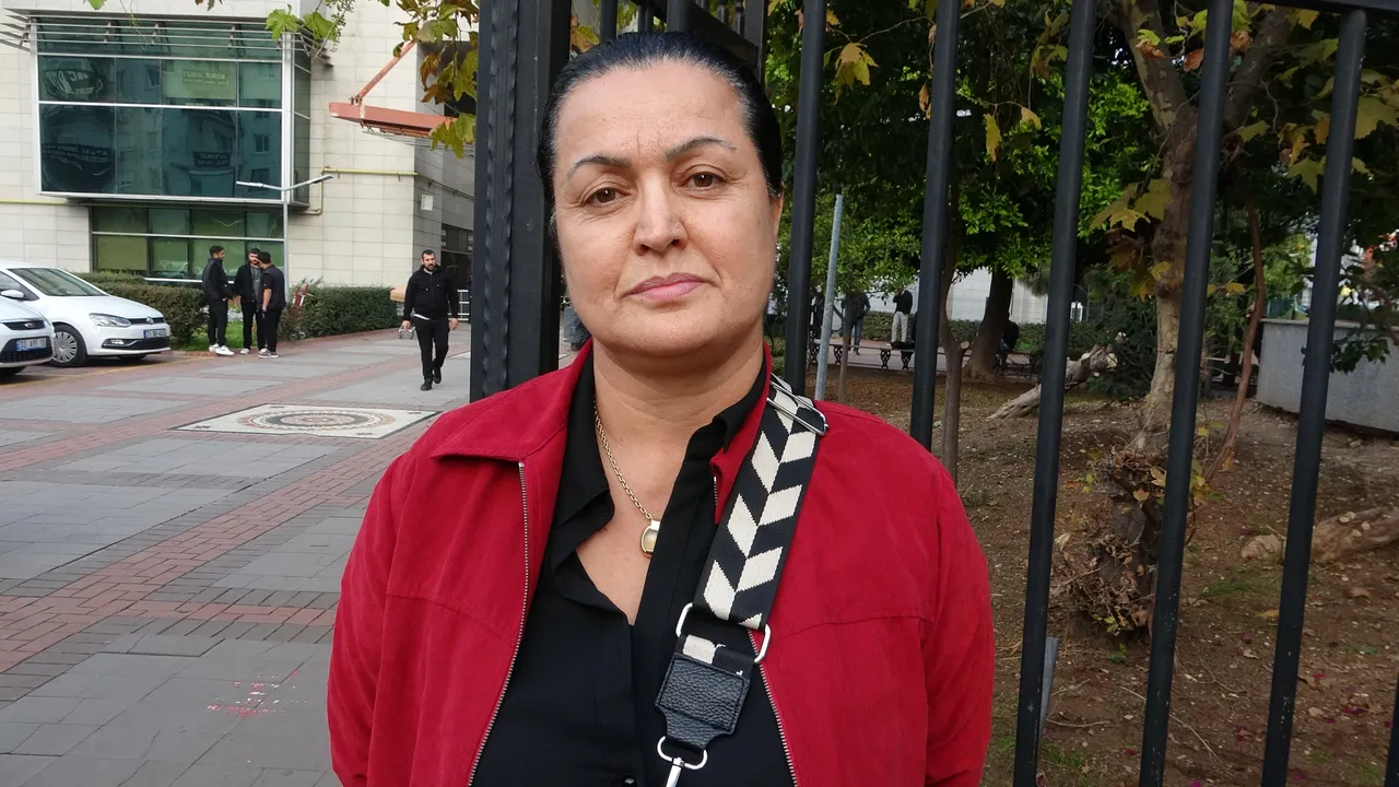 Mersinde yaşlı çift otobüste darp edilmişti! Mahkemeden şaşırtan  indirim kararı