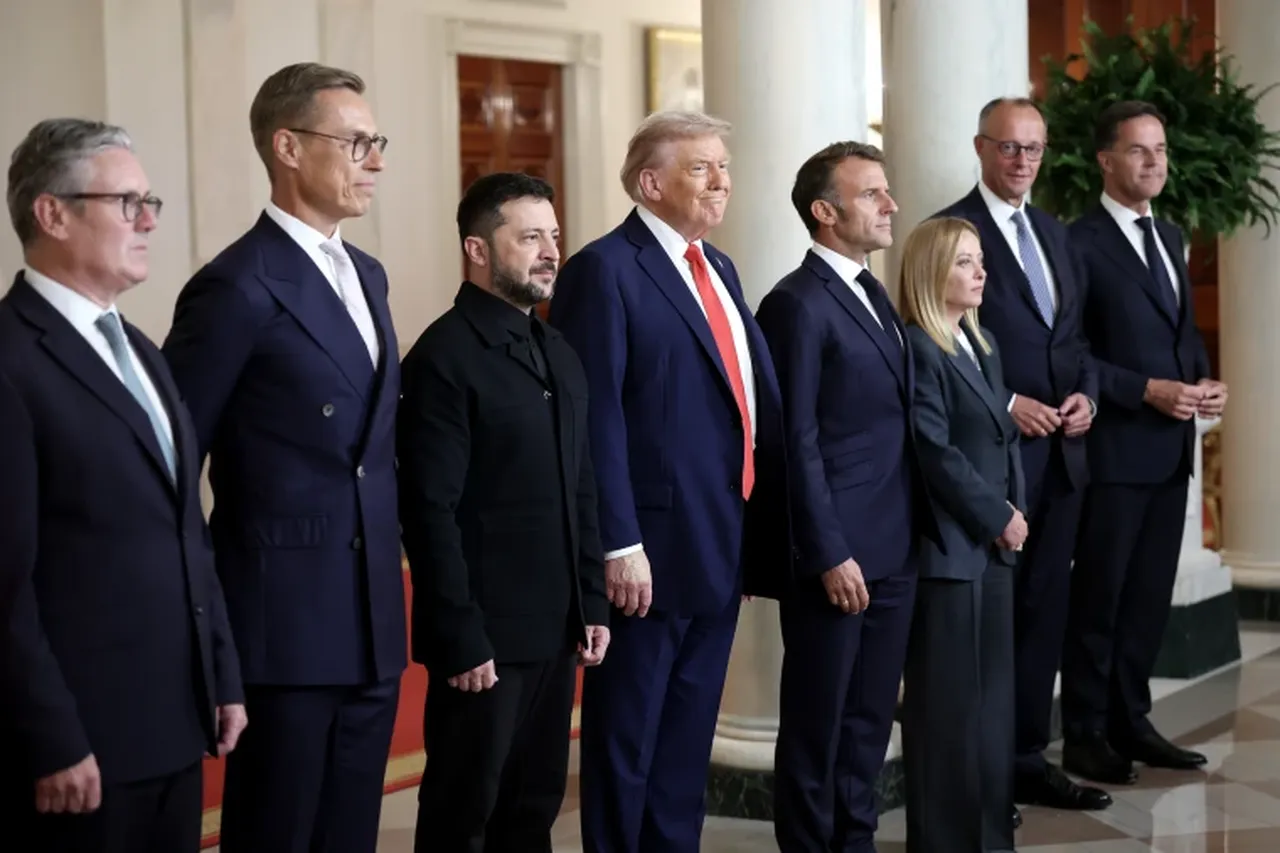 ABD Başkanı Donald Trump’ın Avrupa Birliği’ni hedef alan çıkışları Brüksel’de ciddi bir kırılmaya yol açtı. Avrupa Komisyonu içinde Trump’a nasıl karşılık verileceği tartışılırken, görüş ayrılıkları açık bir krize dönüştü. Financial Times’a yansıyan bilgilere göre Ukrayna Devlet Başkanı Volodimir Zelenskiy, sürecin daha da tırmanmaması için Avrupa’ya Trump’a doğrudan cevap verilmemesi yönünde telkinde bulundu.