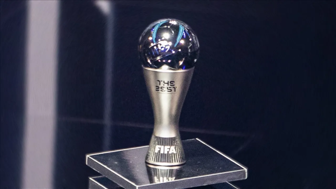 2025 yılının en iyi futbolcusu belli oldu! FIFA The Best ödülü Dembele'ye verildi