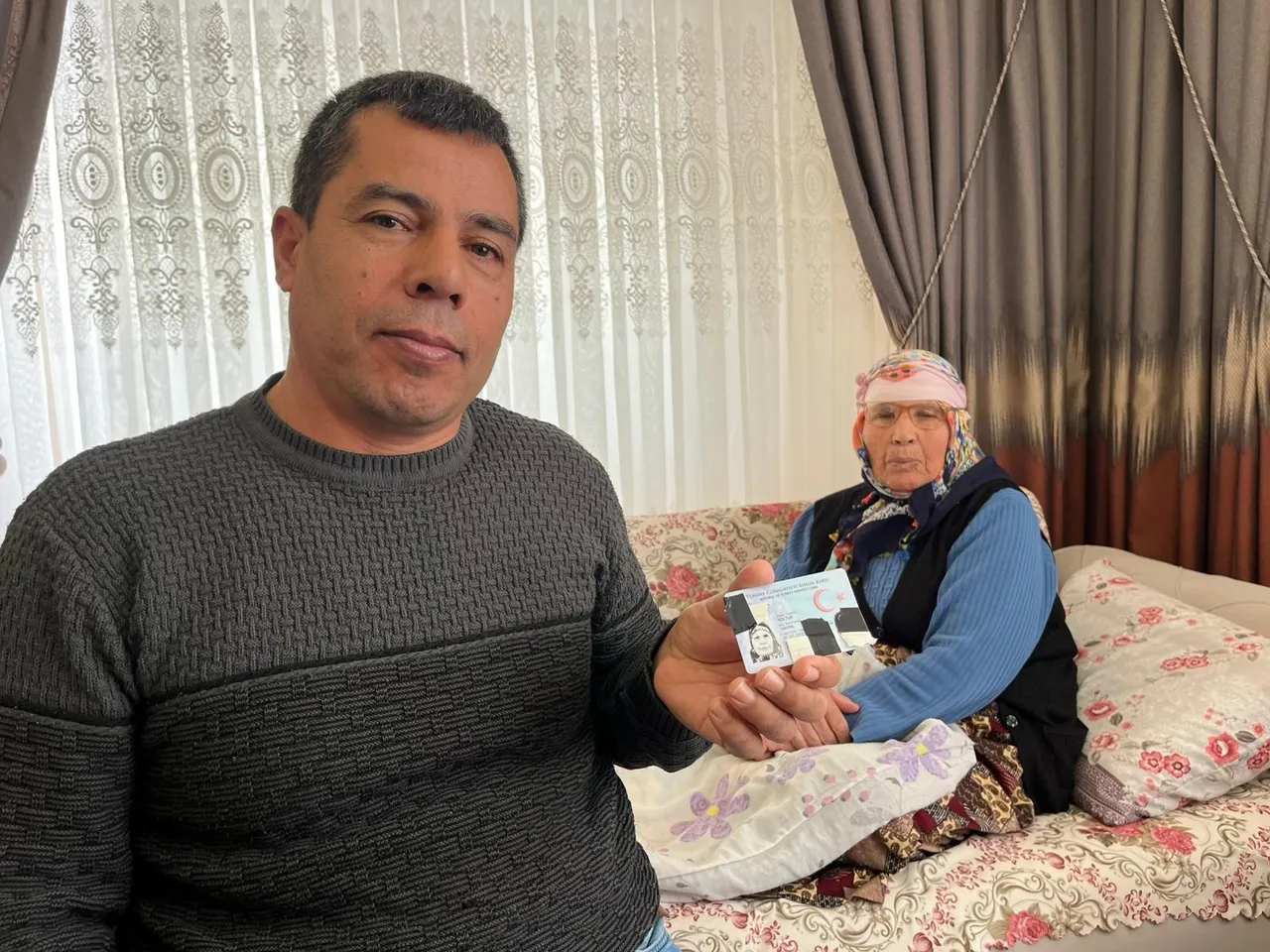 Ablasından 19 yaş büyük! Eskişehirde oturan Havva Koltuk’un hikayesini duyan inanamıyor