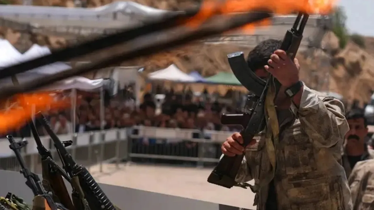 AK Parti'den 3 aşamalı Terörsüz Türkiye raporu! İlk olarak 'eve dönüş' için yasal düzenleme yapılacak