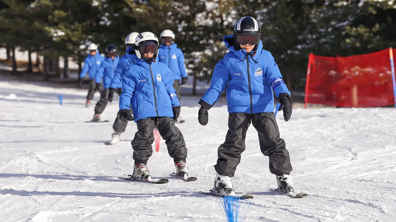 Allianz Türkiye, kayakla tanışan kızları olimpiyata hazırlayacak