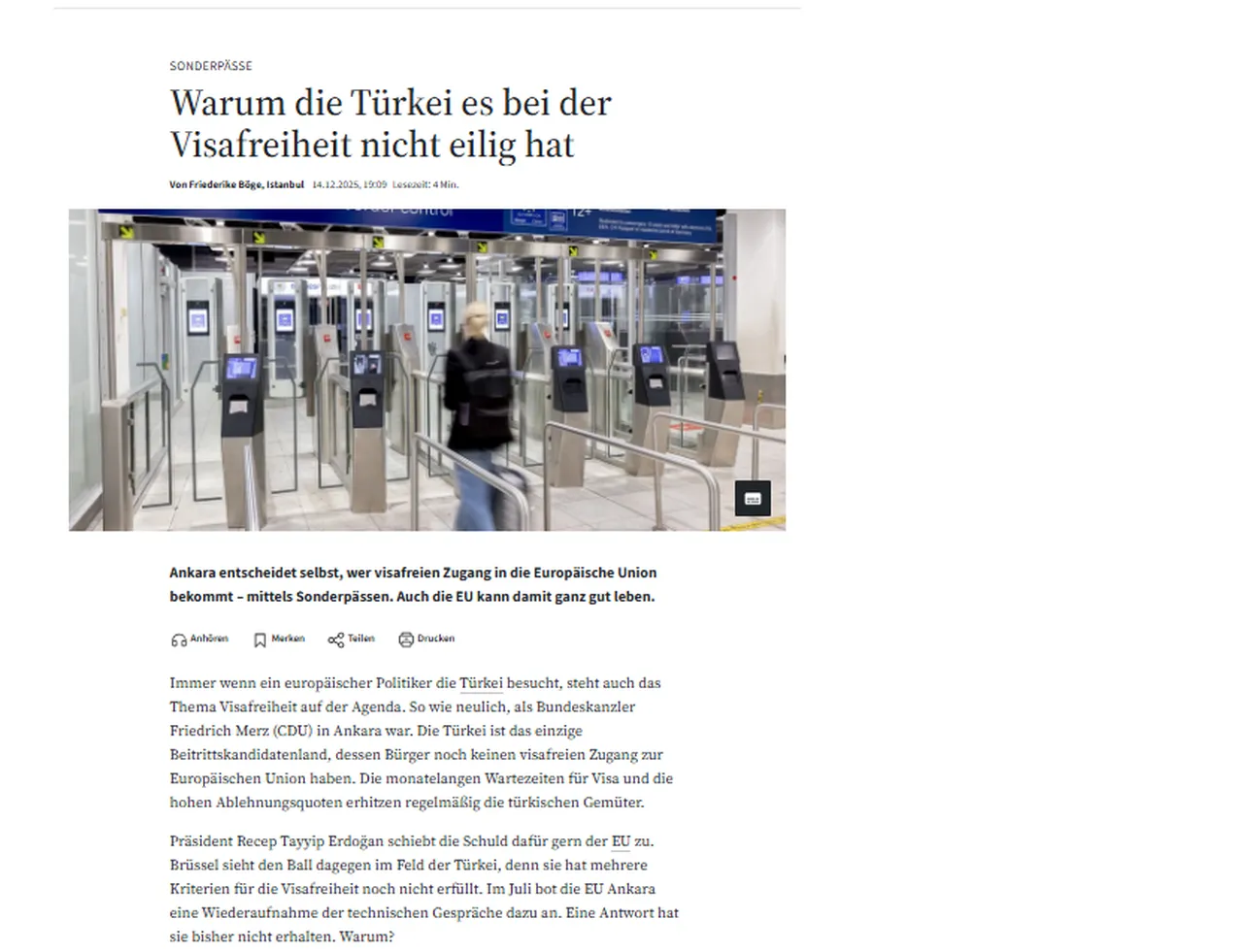 تركيا اليوم إعلام ألماني: أوروبا لا تستطيع المساس بجواز السفر الأخضر التركي وسائل الإعلام الألمانية تعترف: الدول الأوروبية لا تجرؤ على المساس بجواز السفر الأخضر لتركيا.