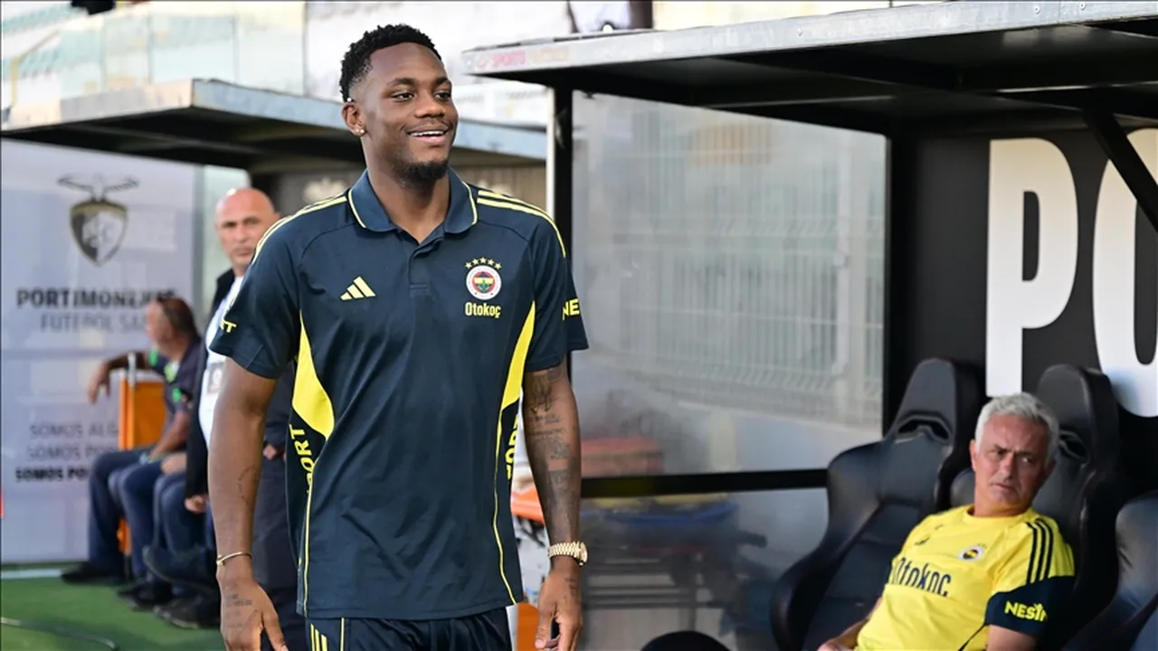 Jhon Duran sakatlandı mı, kaç maç yok, Beşiktaş maçında oynayacak mı? Konyaspor maçını ardından gözler Duranda!