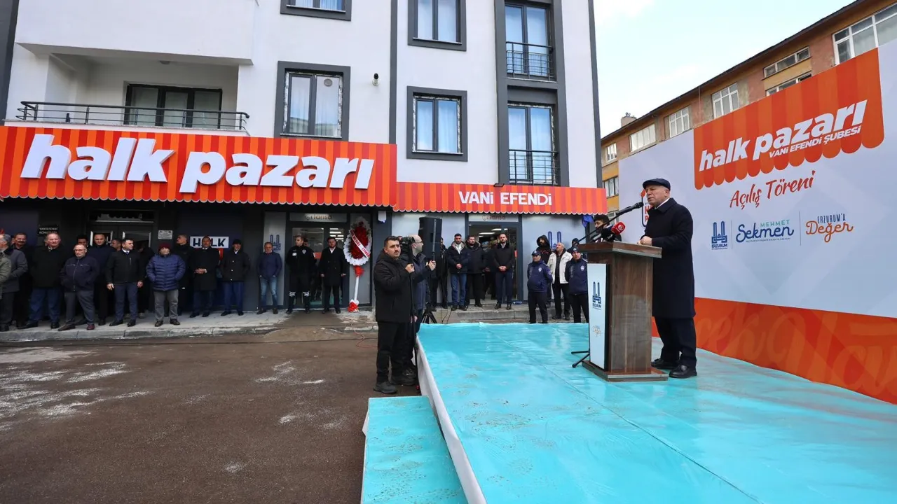 Kıyma 450, mandalina 16, ekmek 7,5 TL! Halk Pazarı'nın 10'uncu şubesi açıldı