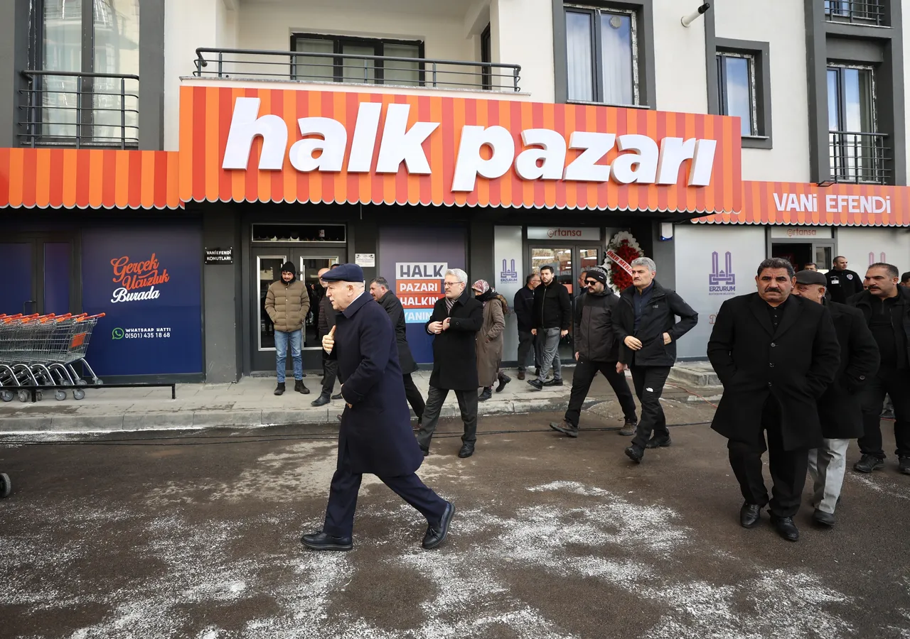 Kıyma 450, mandalina 16, ekmek 7,5 TL! Halk Pazarının 10uncu şubesi açıldı