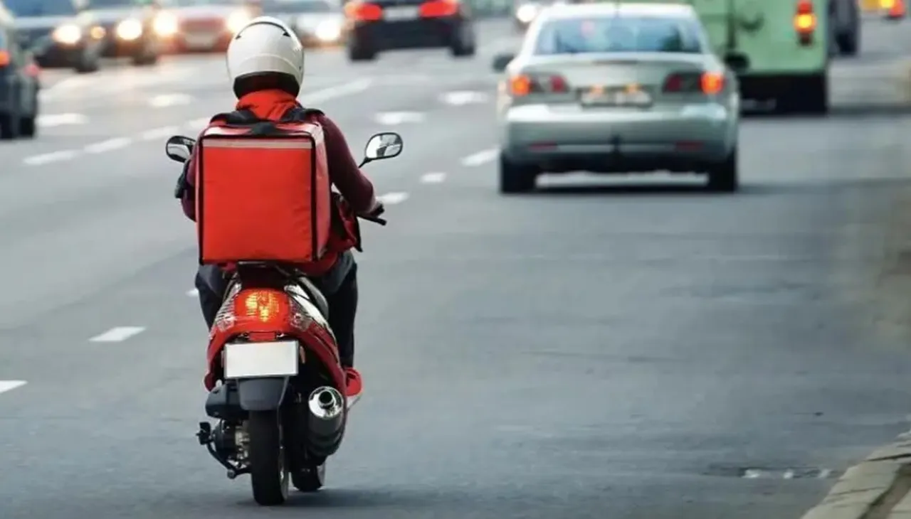 Kurye puan için ölüme sürüyor