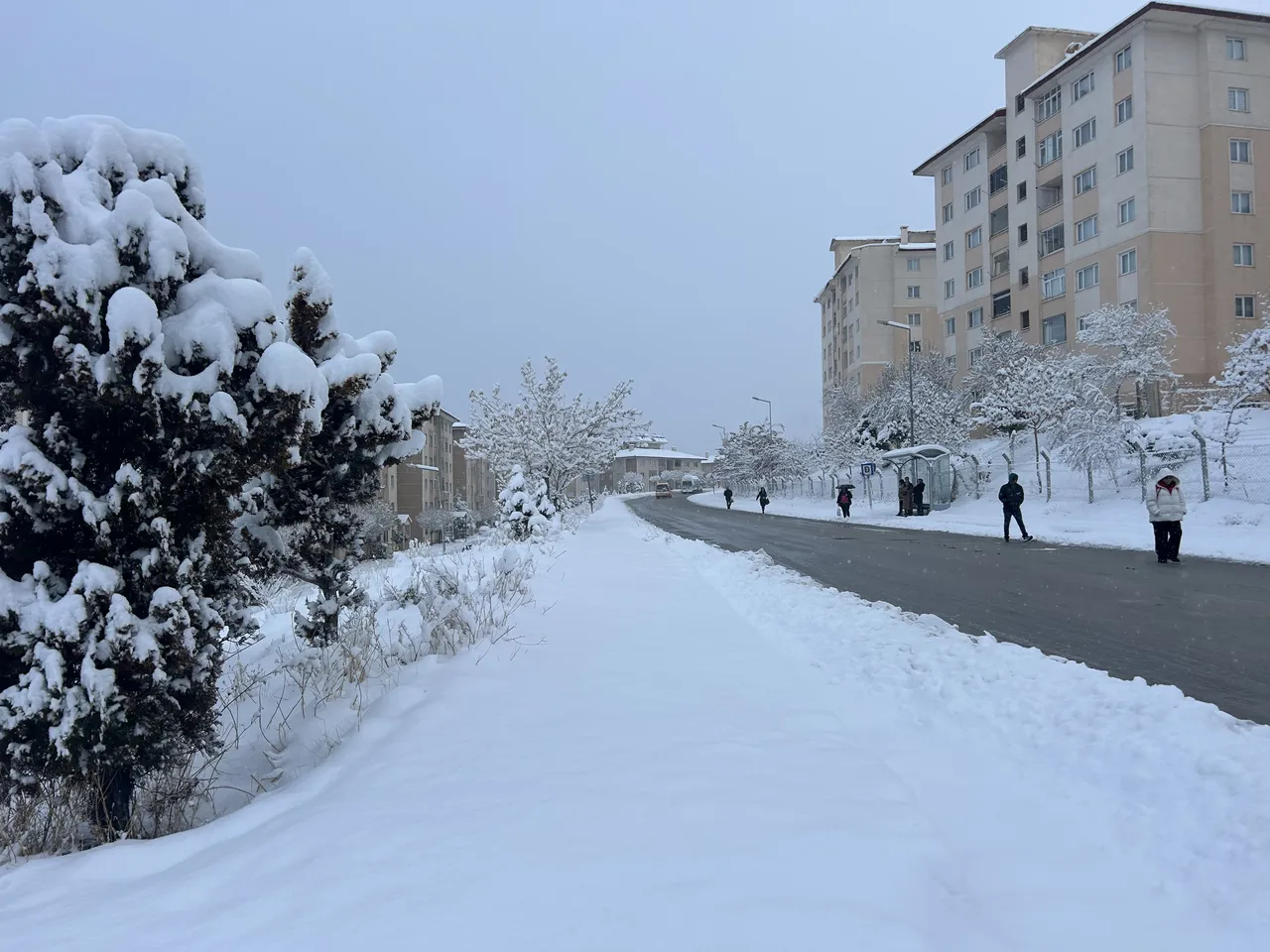 Meteoroloji alarm verdi! 9 ilde kar, 6 ilde sağanak yağış kapıda