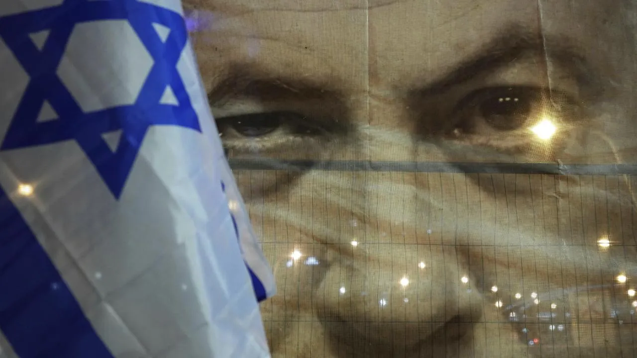 Netanyahu'nun koltuğu sallanıyor! 