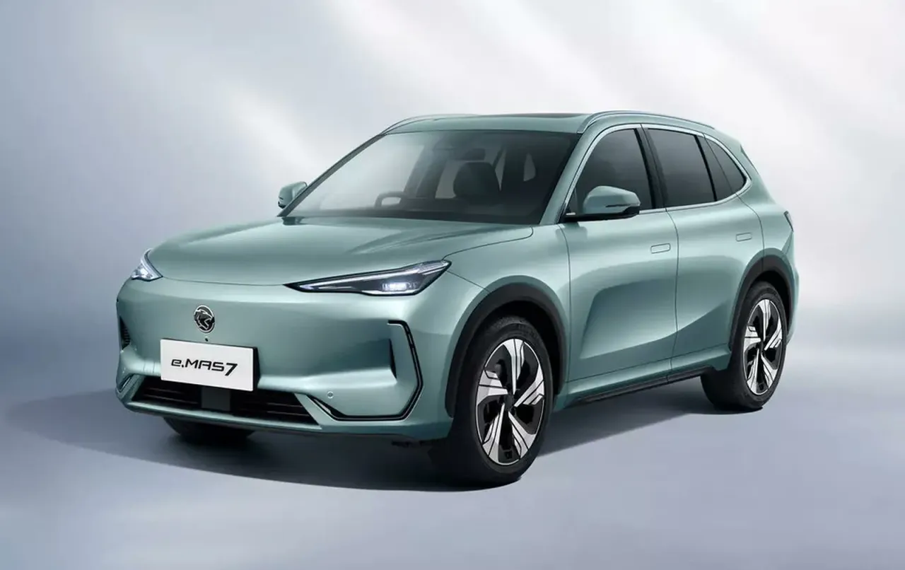 Proton'un ilk elektrikli otomobili Proton e.MAS 7