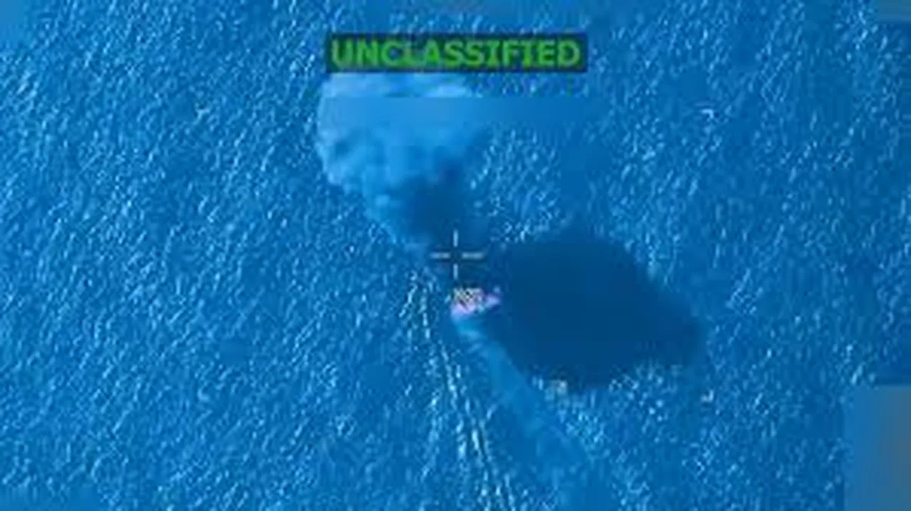 Trump emri verdi, ABD jetleri vurdu! Pasifik'teki saldırı görüntüleri paylaşıldı: Çok sayıda ölü var