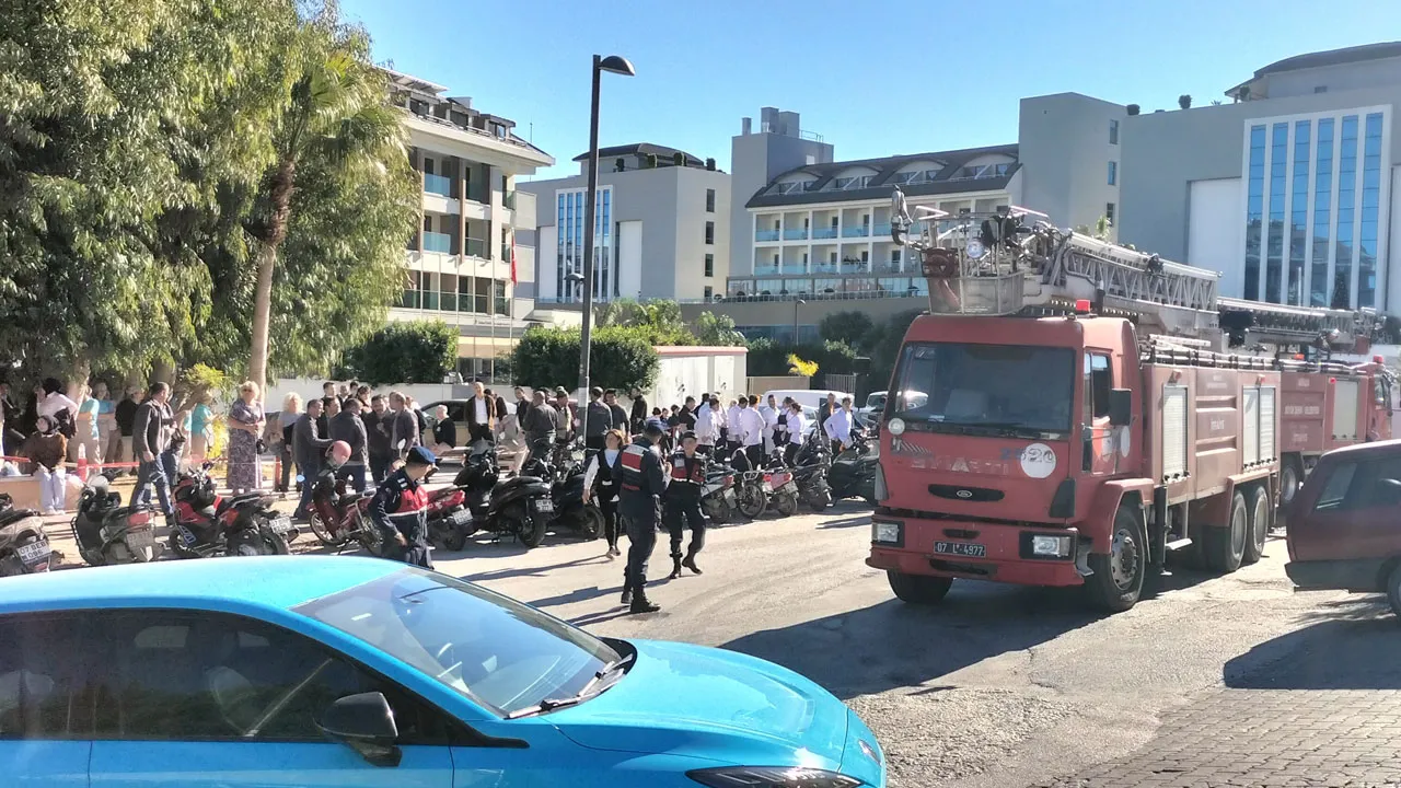 Antalya'da 5 yıldızlı otelde korkutan yangın!