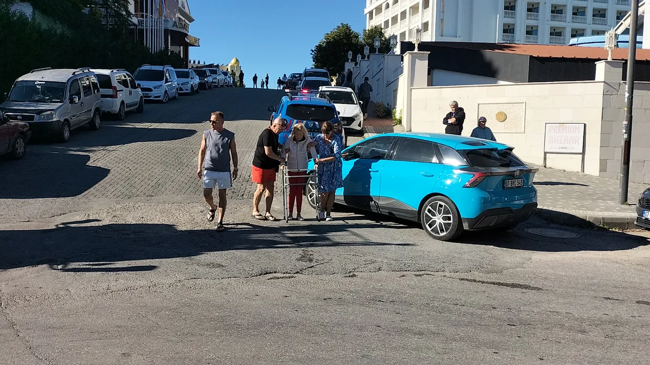 Antalya'da 5 yıldızlı otelde korkutan yangın!