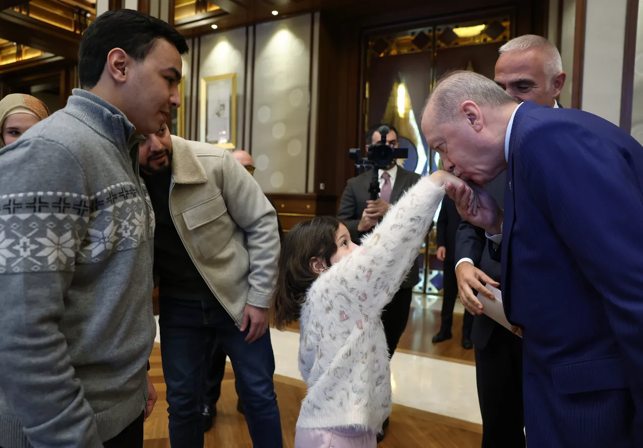 Cumhurbaşkanı Erdoğan, Filistinli Hind Rajabın ailesini misafir etti