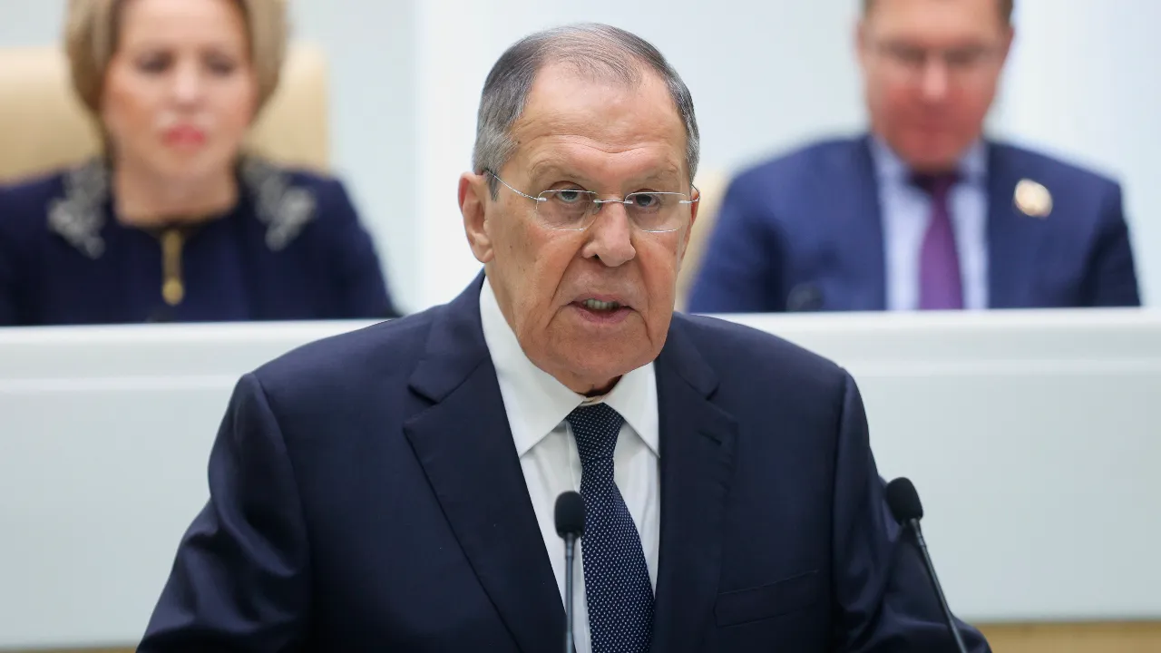 Lavrov: Nazizm Avrupa’da hortlatılmak isteniyor