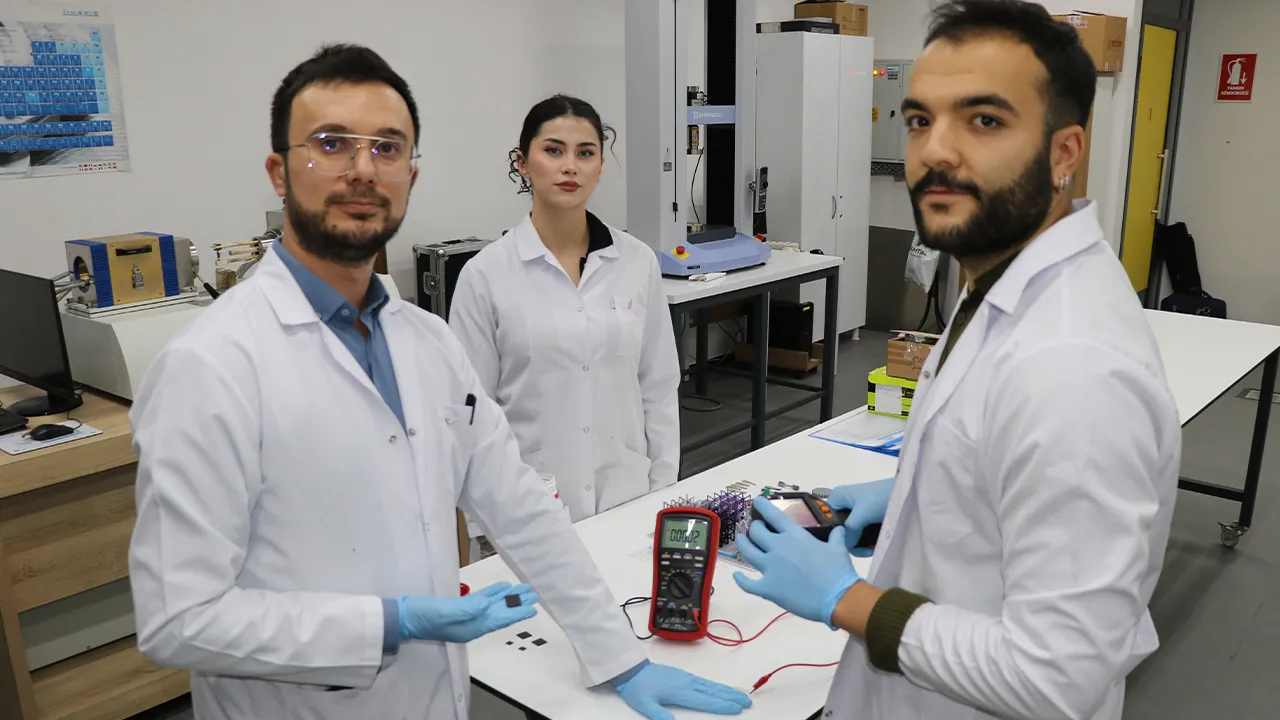 Matrix'ten esinlenip vücuttaki ısıdan elektrik üretecekler! Proje TÜBİTAK'ta