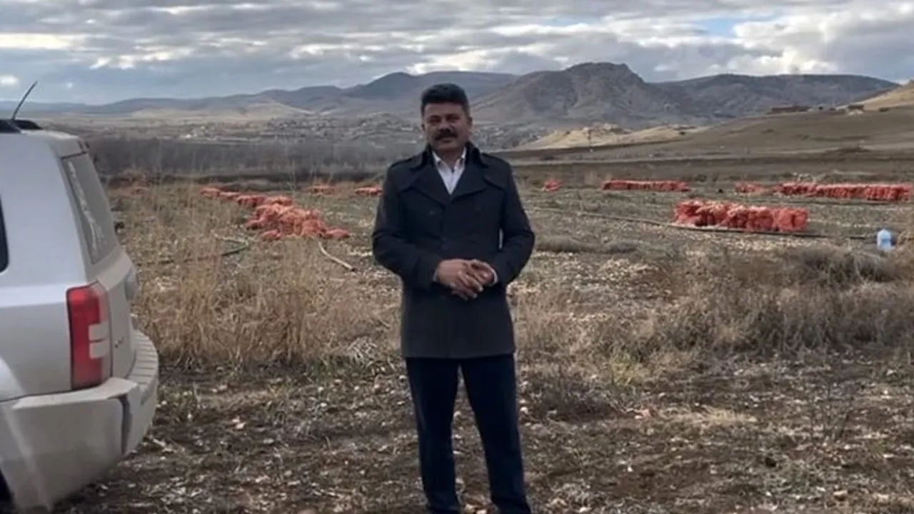 Patatesleri sokağa dökmüştü! CHP'li başkan şimdi de kamu kurumuna hakaret etti