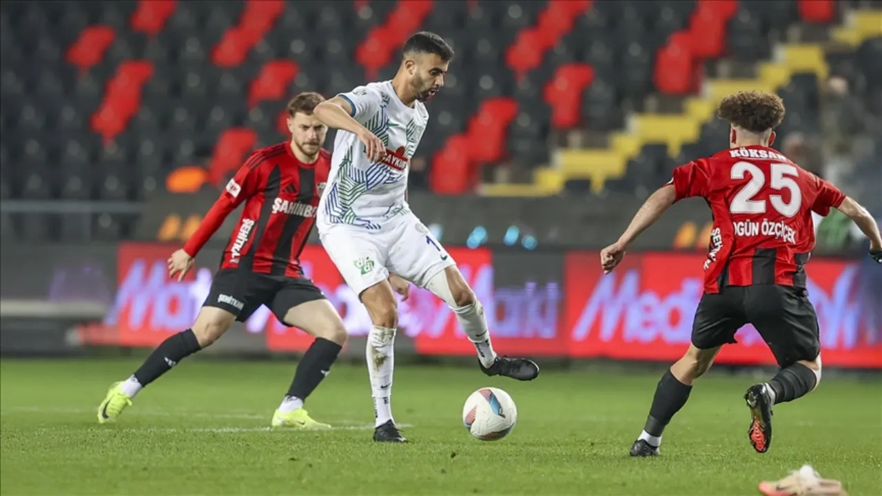 Rizespor-Gaziantep FK maçı hangi kanalda, şifresiz mi, ne zaman? Maçı Batuhan Kolak yönetecek!
