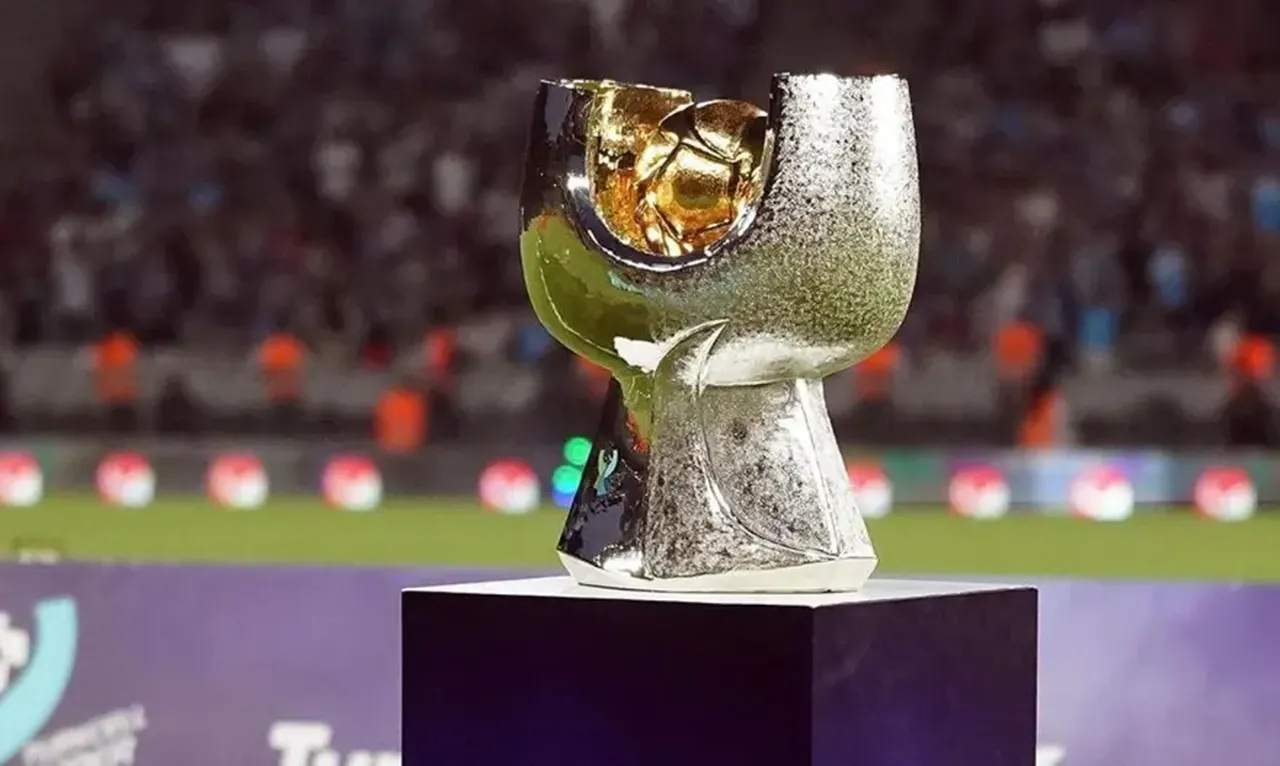 Süper Kupa maçları ne zaman, nerede oynanacak? Galatasaray-Trabzonspor ve Fenerbahçe-Samsunspor karşı karşıya!