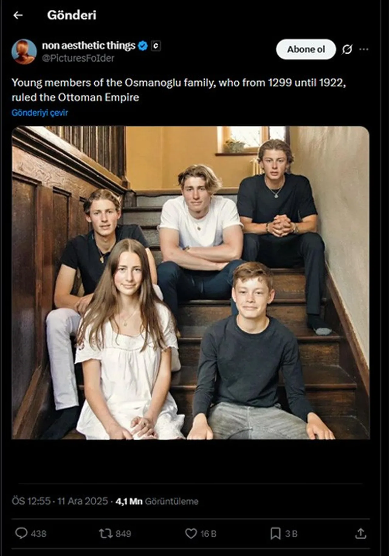 Milyonlarca görüntülenmeye ulaşan paylaşımda özel aile fotoğrafı servis edildi