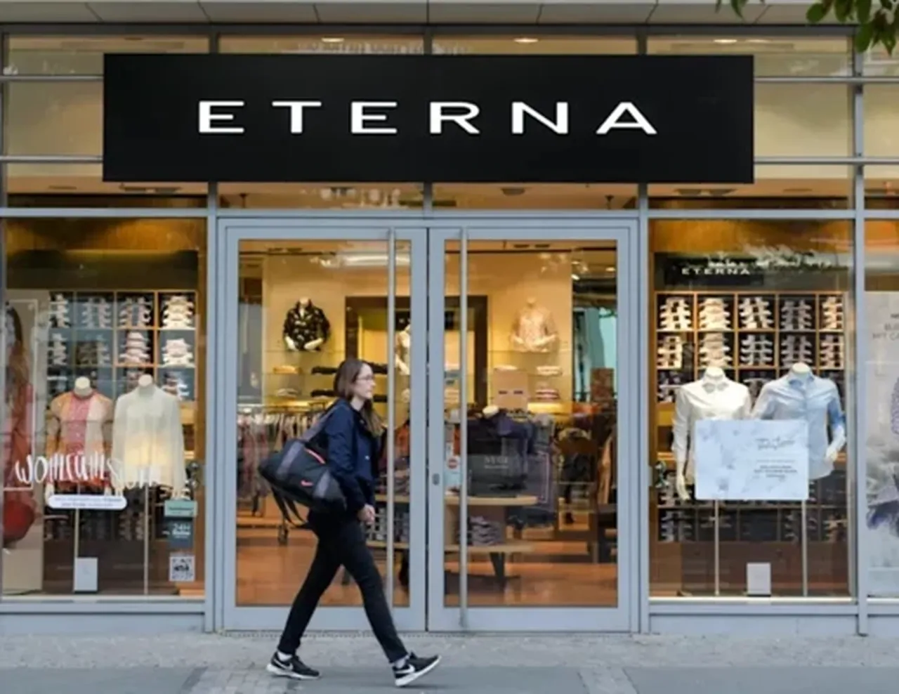 Türkiyede de satılıyor! 162 yıllık giyim devi iflas başvurusu yaptı