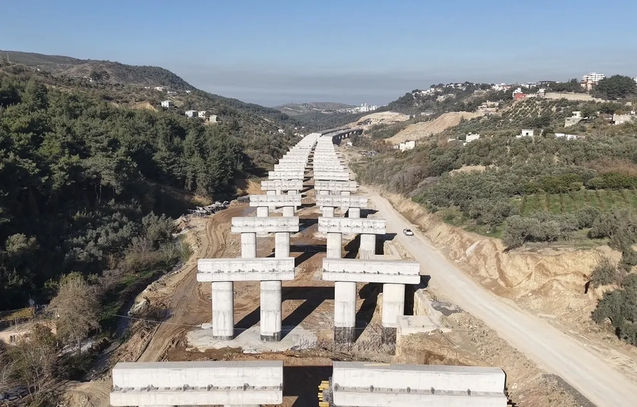 3 il arasında ulaşımı kolaylaştıracak İskenderun-Topboğazı Otoyolunun yüzde 75’i tamamlandı