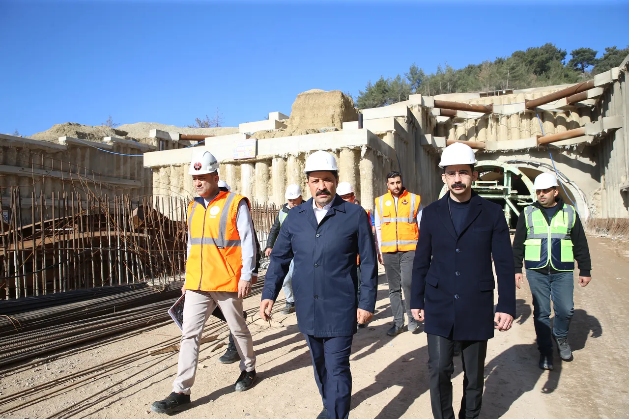 3 il arasında ulaşımı kolaylaştıracak İskenderun-Topboğazı Otoyolunun yüzde 75’i tamamlandı