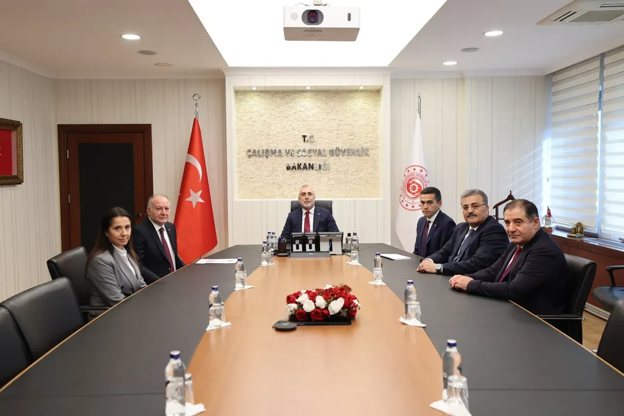 Asgari ücret toplantısı saat kaçta başlayacak, bitecek? 2026 asgari ücret zammı gündemde